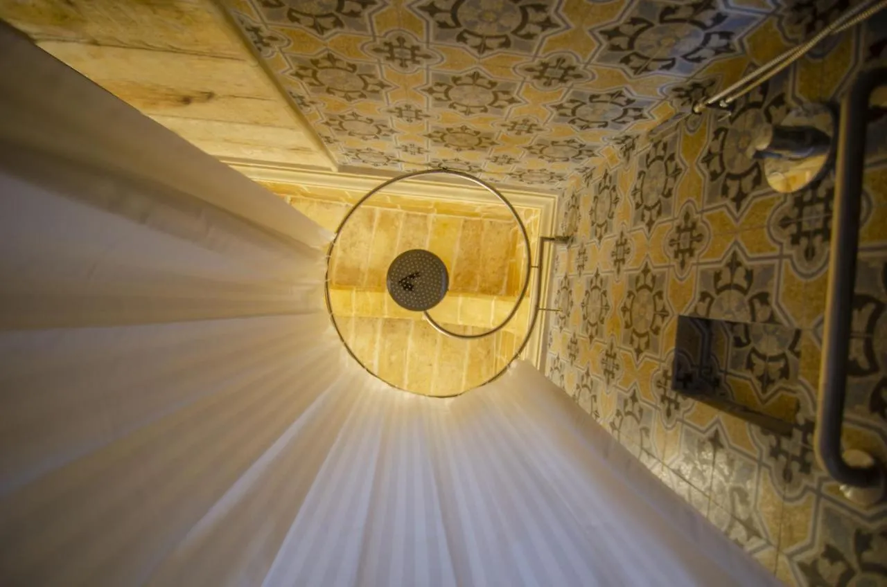 Senglea Suites