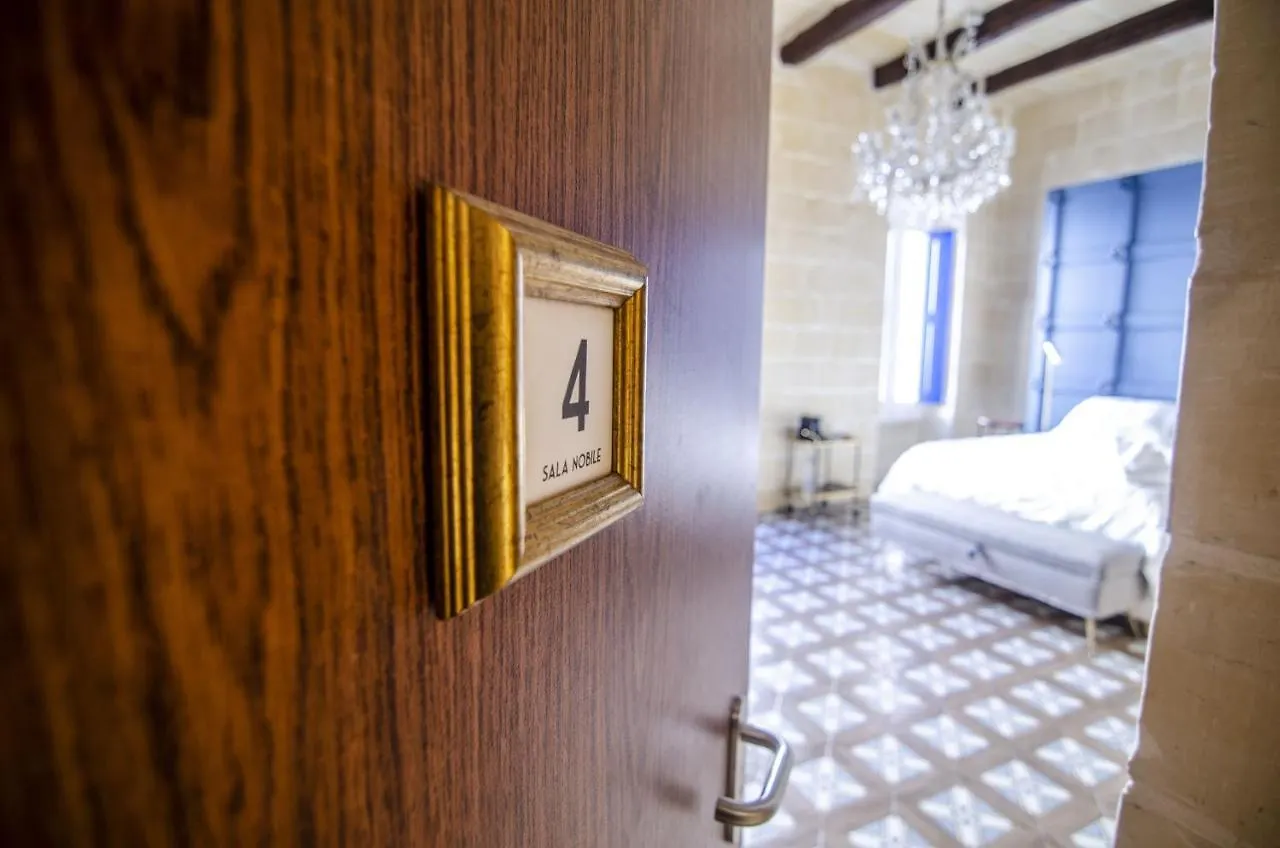 Senglea Suites Hotel